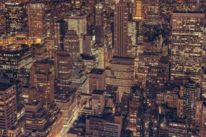 Read more about the article “Leadership in Turbulent Times” — Pulitzer Prize Winning Author on the Price of Business