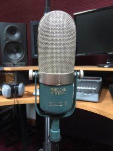 Read more about the article How to Ace Your Radio Interviews and Sell Books: 15 All-Time Top Tips