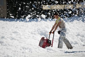Read more about the article Smart SaltT Shovel- Dual Purpose Snow Removal Tool