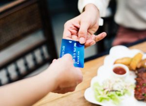 Read more about the article Americans Carry a Massive Revolving Credit Card Debt