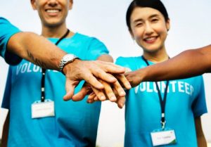 Read more about the article Seniors that Volunteer Stay Healthy Longer