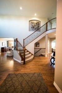 Read more about the article Commercial Sales Dominate the U.S. Ceiling Market-Remaining Untapped Housing Opportunities