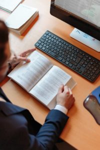 Read more about the article Price of Business Interviews Author of a Forbes’ Magazine Best Business Books for the Summer of 2019, on Emotional Intelligence