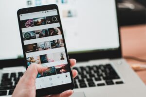 Read more about the article How to Get Real Instagram Followers For Free in 2021