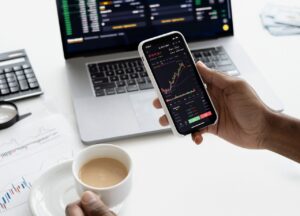 Read more about the article When Both the Stock Market and Crypto Markets are a Mess