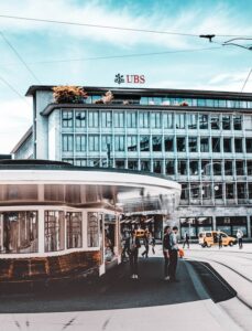 Read more about the article BREAKING: UBS Acquires Credit Suisse in a Banking Rescue Deal