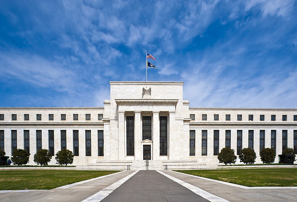 You are currently viewing How Cook’s Firing Might Undermine Future Interest Rate Cuts