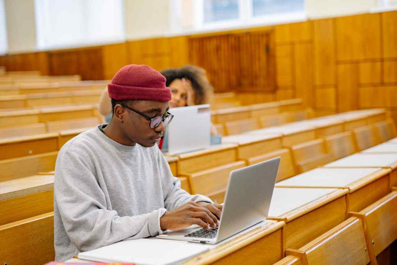 You are currently viewing The Evolution of Higher Education: The Rise of Three-Year College Degrees