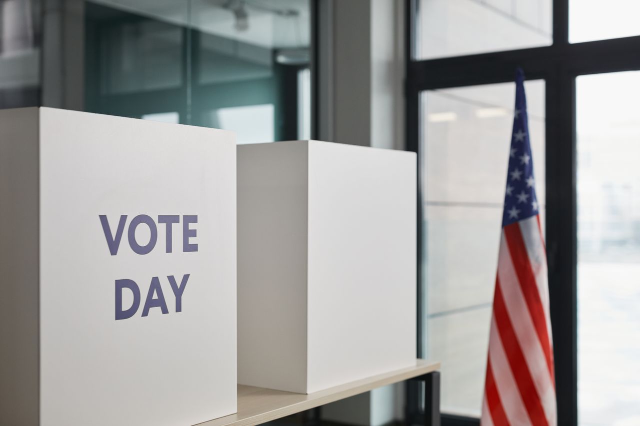 You are currently viewing Political Strategy, Electoral Desperation, and Donald Trump’s Shift on Mail-In Voting